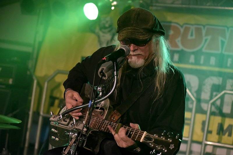 Začal festival Trutnoff, na úvod vystoupil Jake Bugg i kastráti