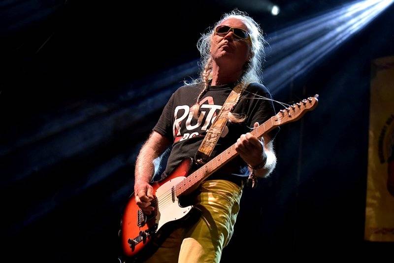 Začal festival Trutnoff, na úvod vystoupil Jake Bugg i kastráti