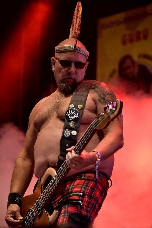 Začal festival Trutnoff, na úvod vystoupil Jake Bugg i kastráti