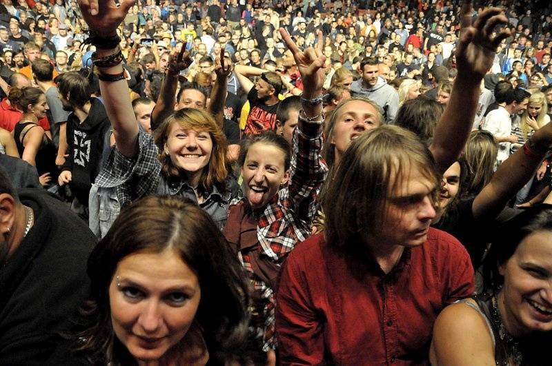 Začal festival Trutnoff, na úvod vystoupil Jake Bugg i kastráti