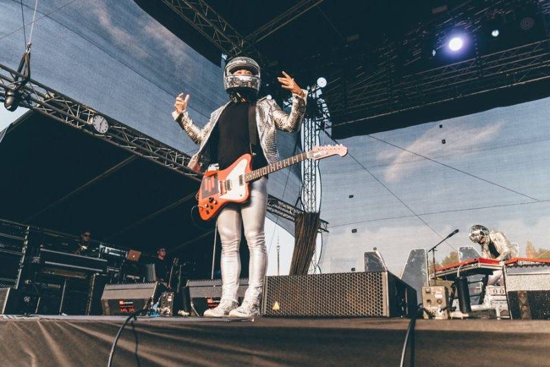 Hrady CZ: Pátek v Hradci nad Moravicí s kosmickými Mandrage i divokými Monkey Business