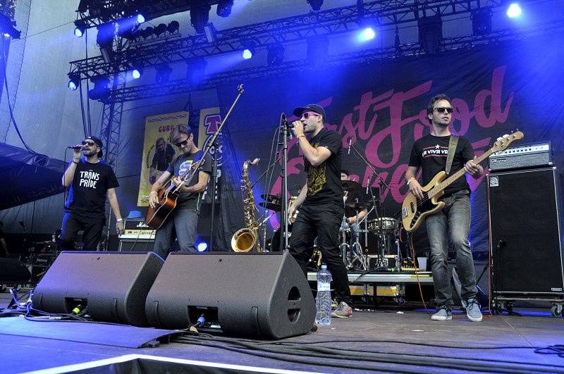 Trutnoff podruhé: Metalový nářez se Soulfly nebo Fear Factory i folk vousáče Bena Caplana