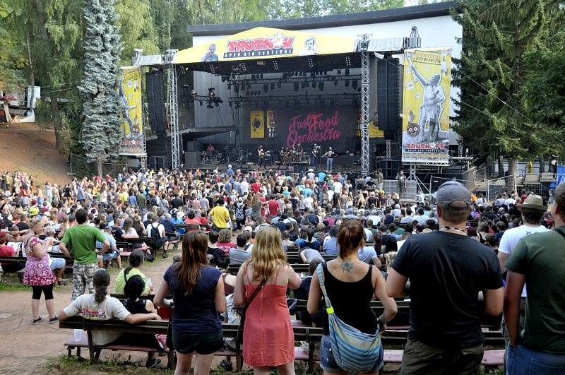 Trutnoff podruhé: Metalový nářez se Soulfly nebo Fear Factory i folk vousáče Bena Caplana