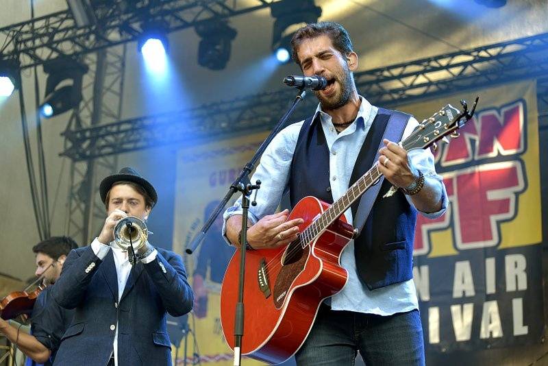 Trutnoff podruhé: Metalový nářez se Soulfly nebo Fear Factory i folk vousáče Bena Caplana