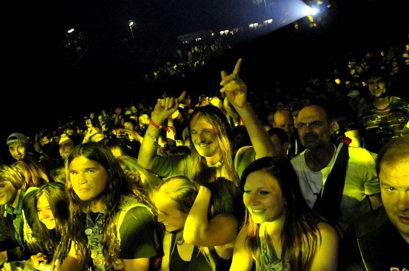 Trutnoff podruhé: Metalový nářez se Soulfly nebo Fear Factory i folk vousáče Bena Caplana