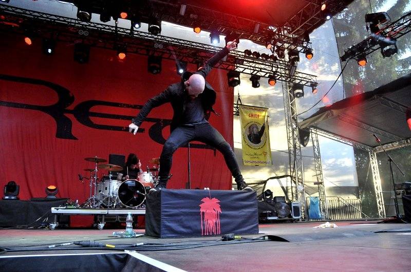 Trutnoff podruhé: Metalový nářez se Soulfly nebo Fear Factory i folk vousáče Bena Caplana