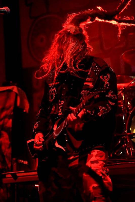 Trutnoff podruhé: Metalový nářez se Soulfly nebo Fear Factory i folk vousáče Bena Caplana