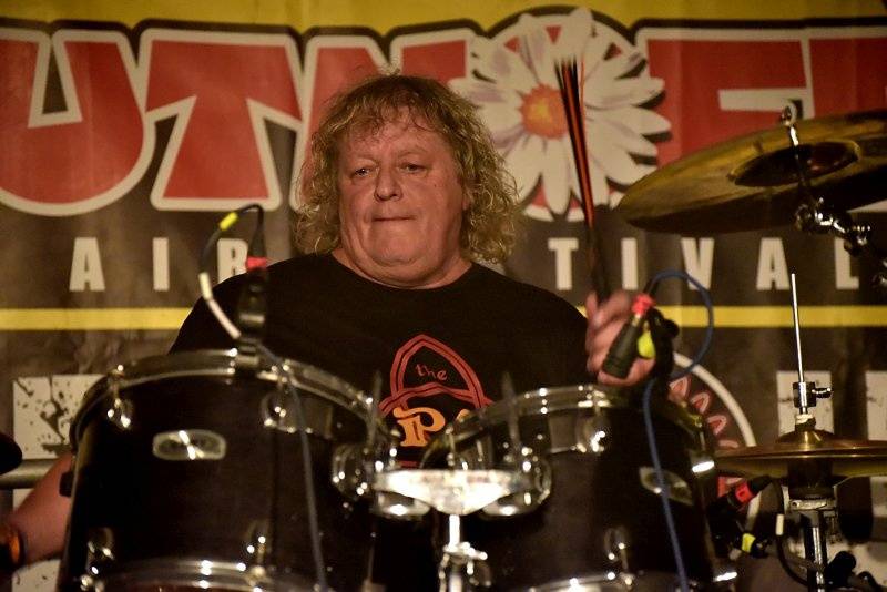 Trutnoff podruhé: Metalový nářez se Soulfly nebo Fear Factory i folk vousáče Bena Caplana