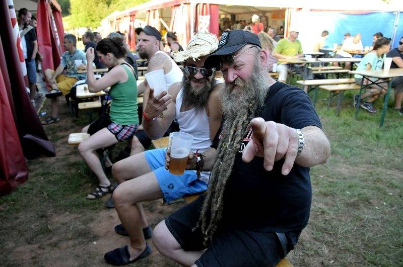 Trutnoff podruhé: Metalový nářez se Soulfly nebo Fear Factory i folk vousáče Bena Caplana