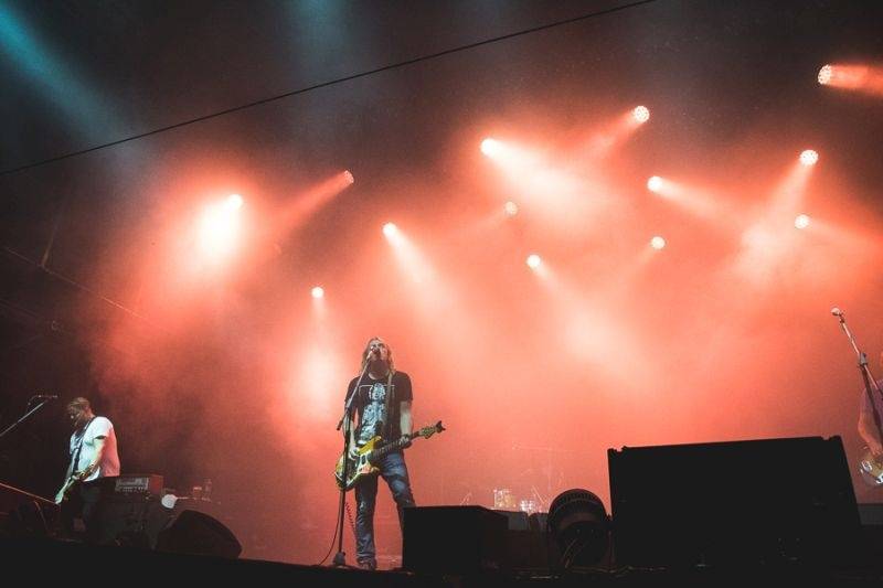 Druhý den festivalu Hrady CZ v Hradci nad Moravicí: Vypsaná Fixa, UDG a bouřlivý Kabát