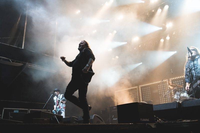 Druhý den festivalu Hrady CZ v Hradci nad Moravicí: Vypsaná Fixa, UDG a bouřlivý Kabát