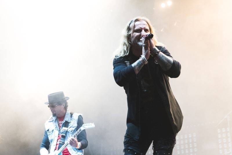 Druhý den festivalu Hrady CZ v Hradci nad Moravicí: Vypsaná Fixa, UDG a bouřlivý Kabát