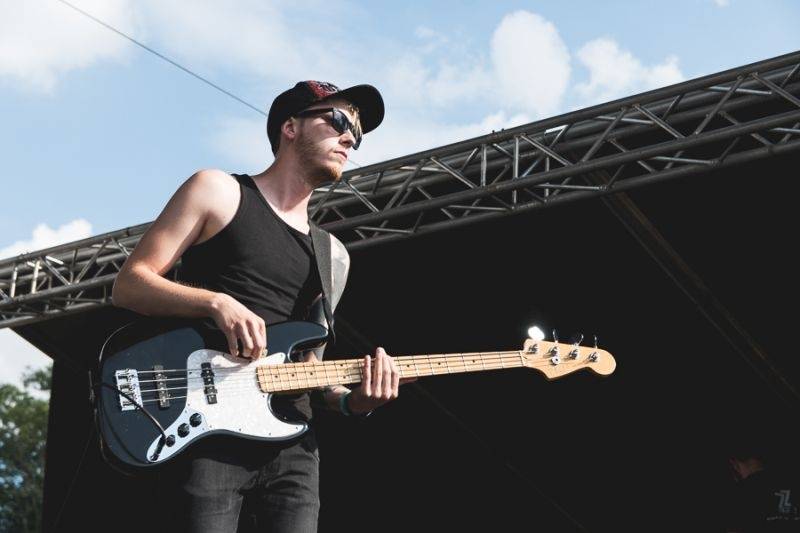 Druhý den festivalu Hrady CZ v Hradci nad Moravicí: Vypsaná Fixa, UDG a bouřlivý Kabát