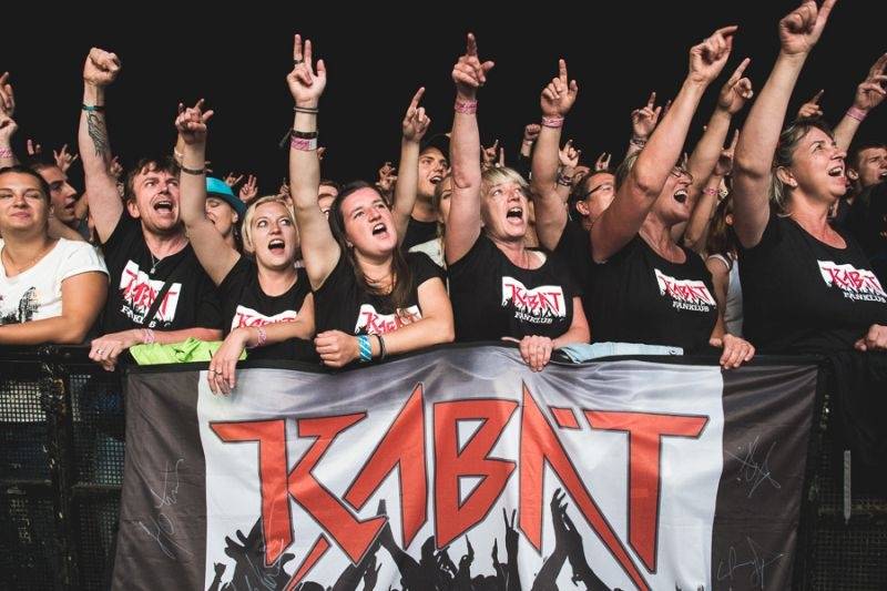 Druhý den festivalu Hrady CZ v Hradci nad Moravicí: Vypsaná Fixa, UDG a bouřlivý Kabát