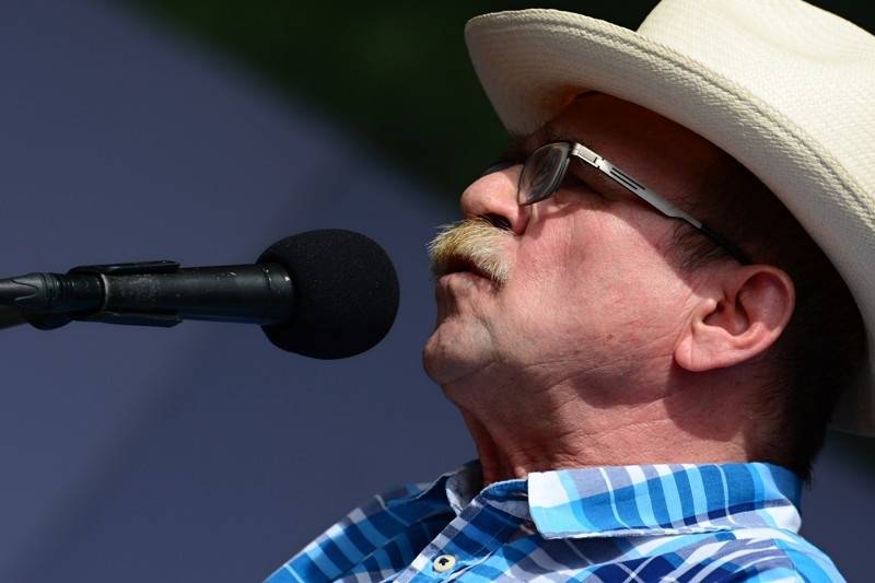 Okoř praskala ve švech: David Koller, Ewa Farna či Xindl X přivezli svoje hity