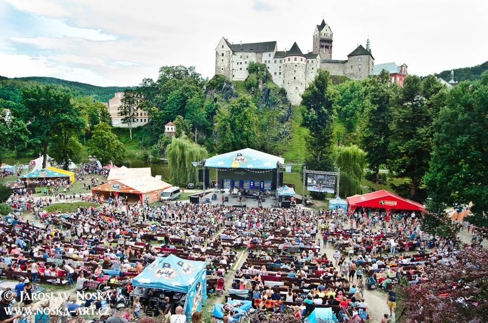 Kryštof kemp v Lokti: Krásné prostředí, ideální počasí a nečekaná žádost o ruku