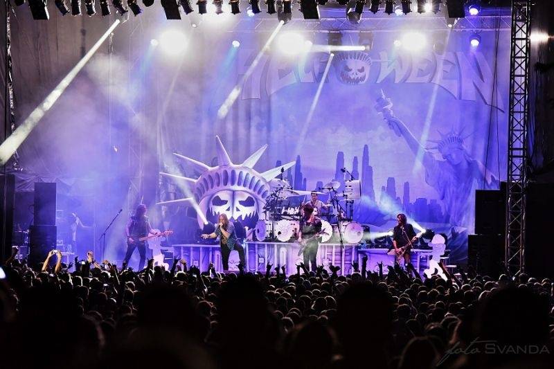 Moravským Krumlovem se nesla metalová řežba německých Helloween 