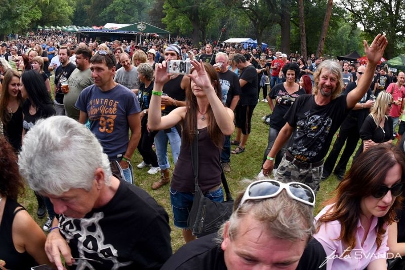 Moravským Krumlovem se nesla metalová řežba německých Helloween 