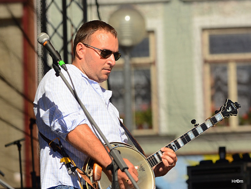 V Poličce slavili čtvrtstoletí festivalu, Dalibor Janda bavil historkou, hráli i Miro Šmajda nebo Děda Mládek Illegal Band