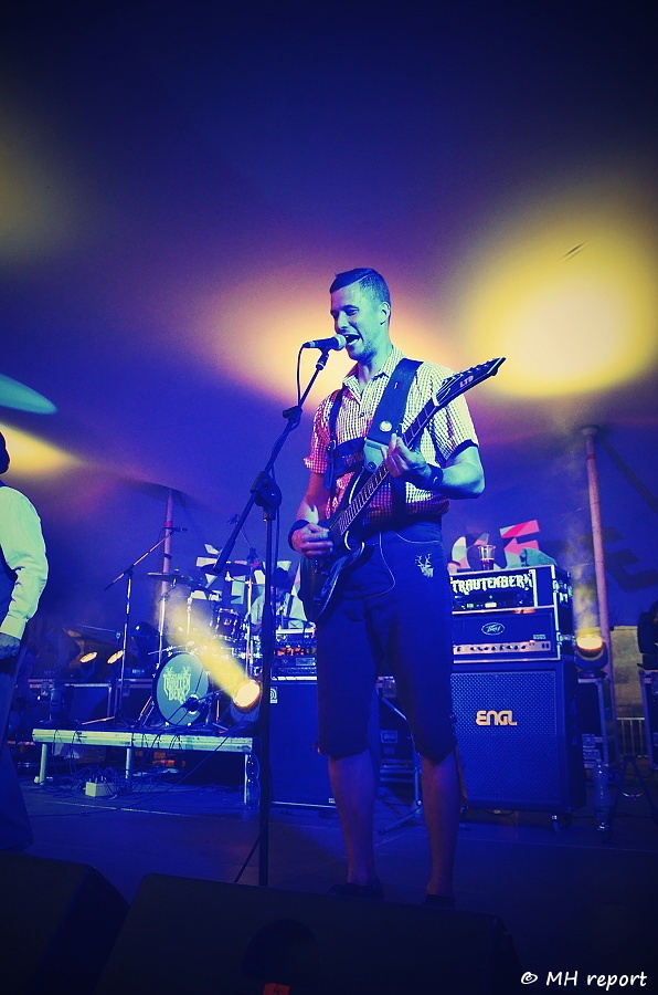 Živá ulice vrcholila, Trautenberk zavzpomínal na Jiřího Ozzyho Kubíka