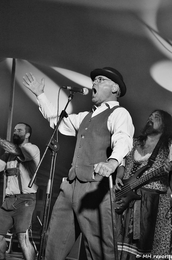 Živá ulice vrcholila, Trautenberk zavzpomínal na Jiřího Ozzyho Kubíka