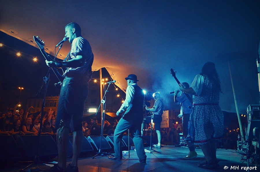 Živá ulice vrcholila, Trautenberk zavzpomínal na Jiřího Ozzyho Kubíka