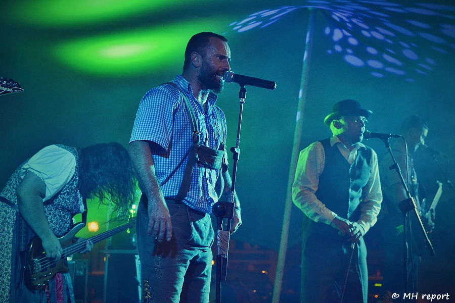 Živá ulice vrcholila, Trautenberk zavzpomínal na Jiřího Ozzyho Kubíka