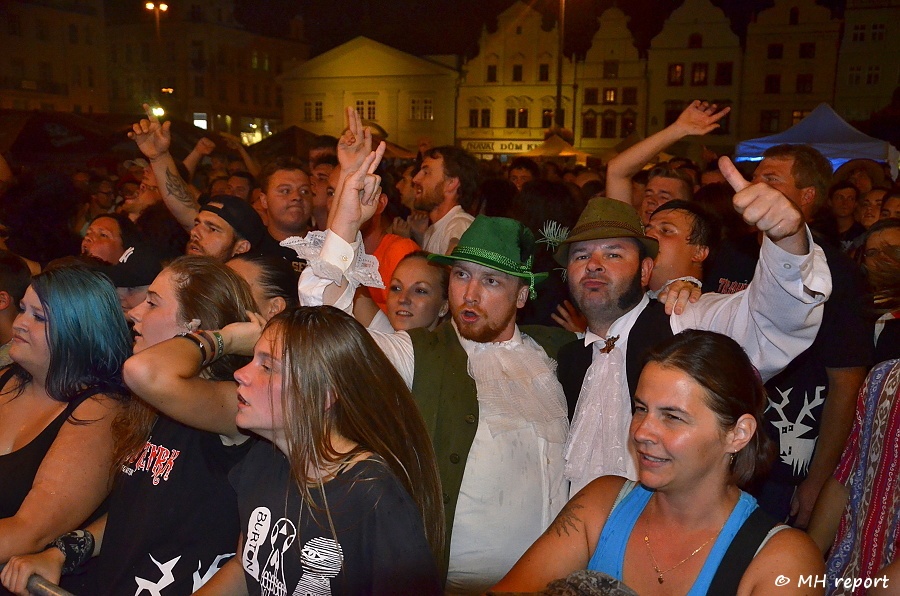 Živá ulice vrcholila, Trautenberk zavzpomínal na Jiřího Ozzyho Kubíka