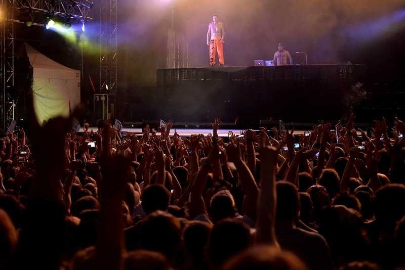 Jihoafričtí šílenci Die Antwoord rozbalili svou výstřední show ve Žlutých lázních