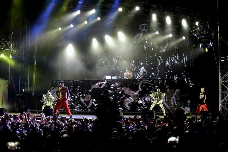 Jihoafričtí šílenci Die Antwoord rozbalili svou výstřední show ve Žlutých lázních