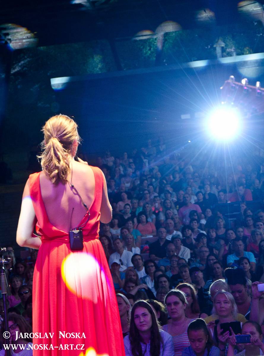 Lucie Vondráčková v Chomutově: Úsměv a Kousek štěstí pro každého