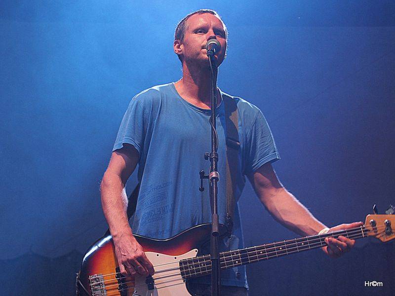 Na Bouzově zpívaly tisíce lidí se skupinami Kabát nebo Divokej Bill