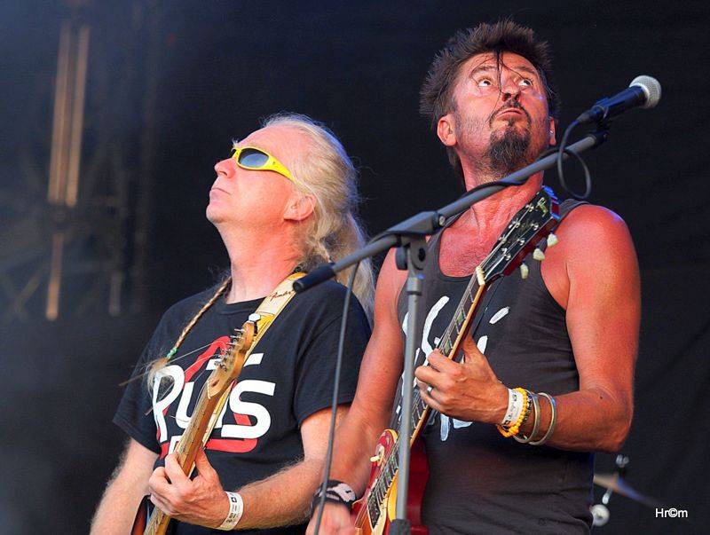 Na Bouzově zpívaly tisíce lidí se skupinami Kabát nebo Divokej Bill