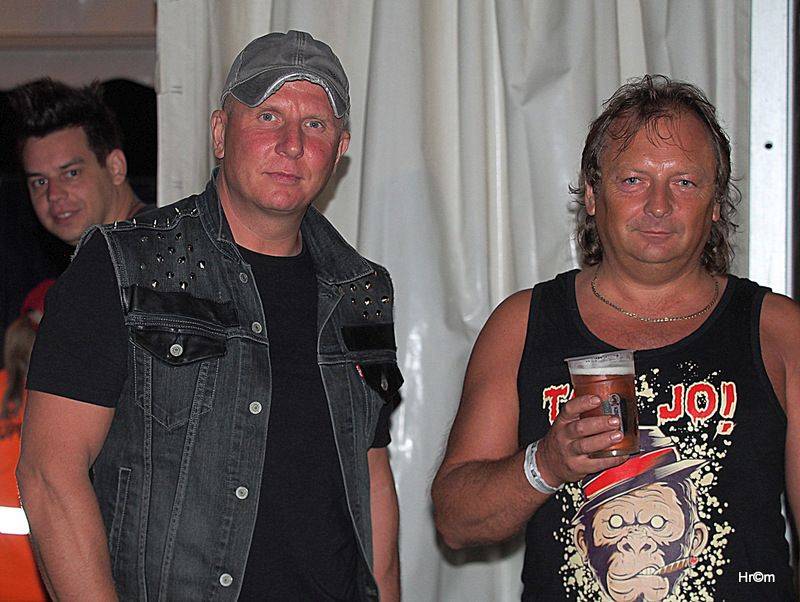 Na Bouzově zpívaly tisíce lidí se skupinami Kabát nebo Divokej Bill