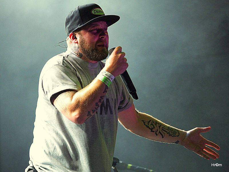 Na Bouzově zpívaly tisíce lidí se skupinami Kabát nebo Divokej Bill