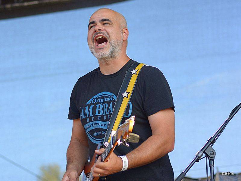 Na Bouzově zpívaly tisíce lidí se skupinami Kabát nebo Divokej Bill