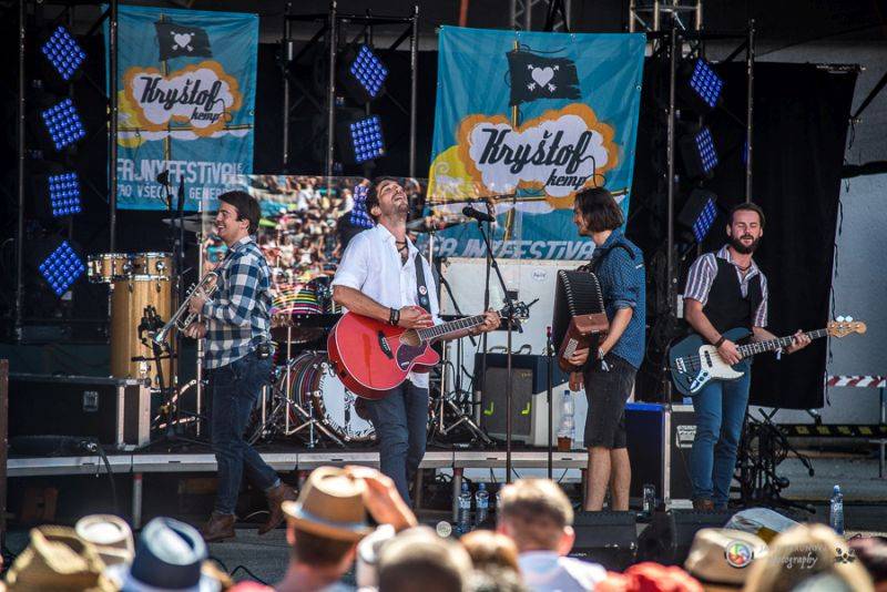 Kryštof Kemp uzavřel svou letošní pouť v Plzni, Richard Krajčo pozval fanoušky na koncert na fotbalovém stadionu