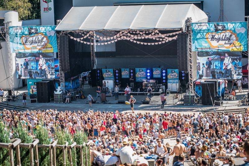 Kryštof Kemp uzavřel svou letošní pouť v Plzni, Richard Krajčo pozval fanoušky na koncert na fotbalovém stadionu