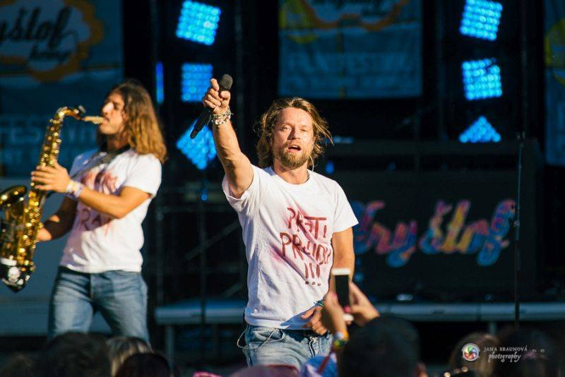 Kryštof Kemp uzavřel svou letošní pouť v Plzni, Richard Krajčo pozval fanoušky na koncert na fotbalovém stadionu