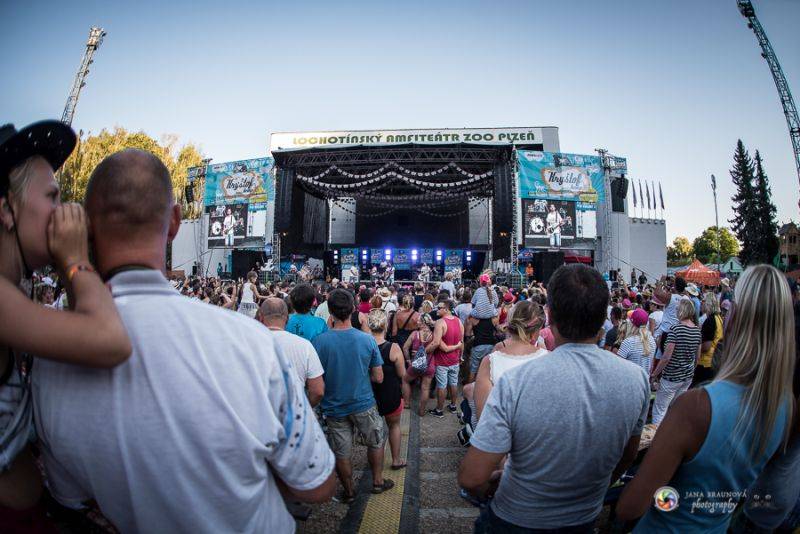 Kryštof Kemp uzavřel svou letošní pouť v Plzni, Richard Krajčo pozval fanoušky na koncert na fotbalovém stadionu