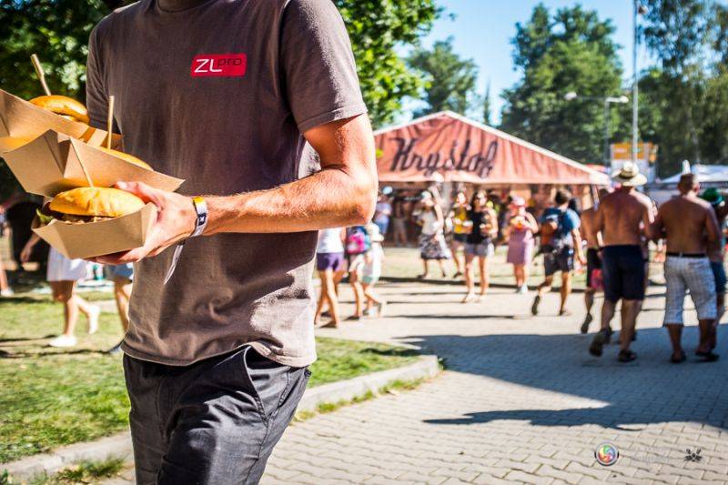 Kryštof Kemp uzavřel svou letošní pouť v Plzni, Richard Krajčo pozval fanoušky na koncert na fotbalovém stadionu