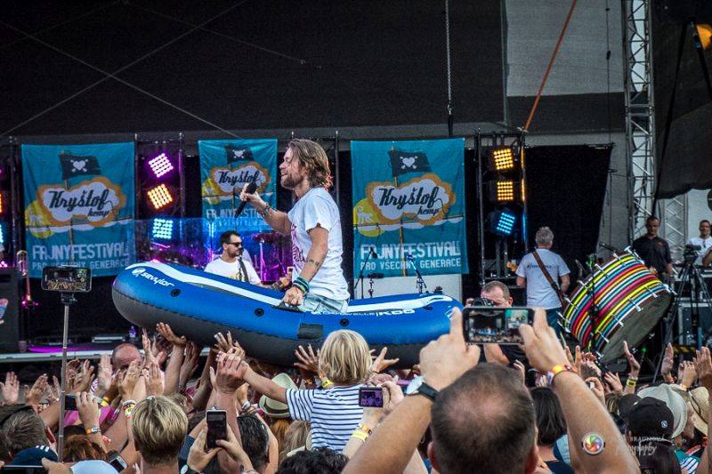 Kryštof Kemp uzavřel svou letošní pouť v Plzni, Richard Krajčo pozval fanoušky na koncert na fotbalovém stadionu