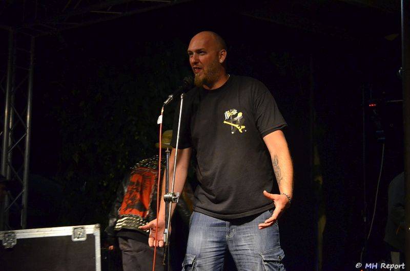 Ještě jeden fest v Tachově zchladil fanoušky umělým sněhem. Na pódiu to rozjeli Trautenberk nebo Donnie Darko