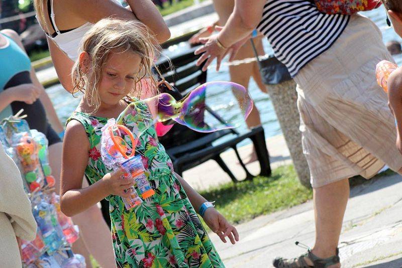 Brněnského trosečníka rozehřáli Čechomor, Slza a No Name