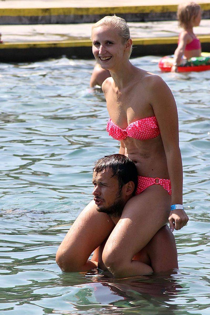 Brněnského trosečníka rozehřáli Čechomor, Slza a No Name