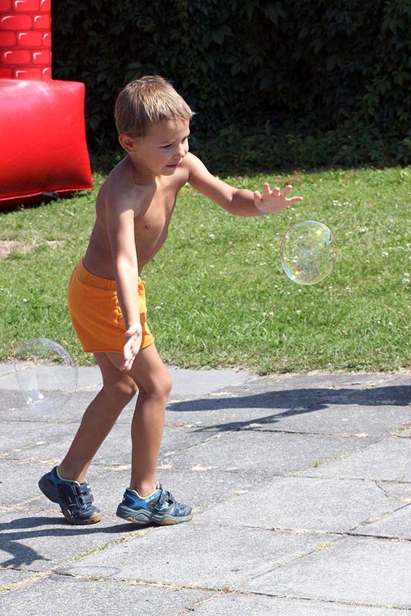 Brněnského trosečníka rozehřáli Čechomor, Slza a No Name