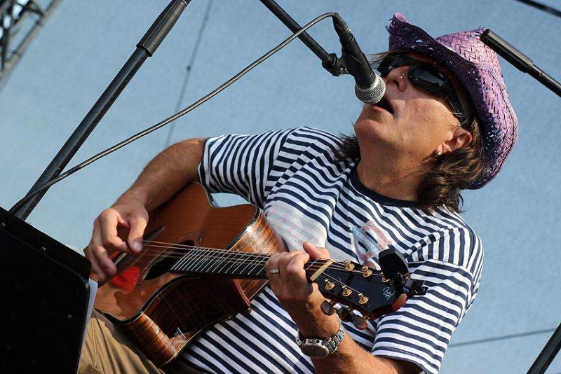 Brněnského trosečníka rozehřáli Čechomor, Slza a No Name