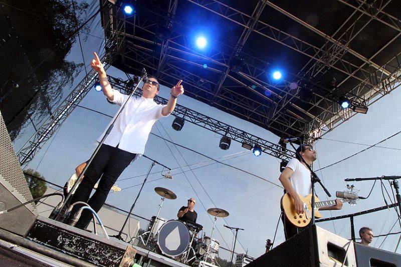 Brněnského trosečníka rozehřáli Čechomor, Slza a No Name