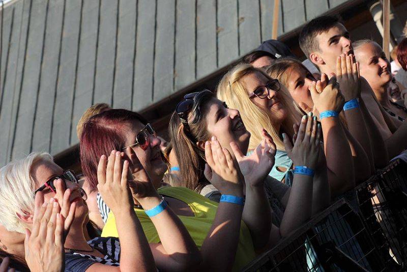 Brněnského trosečníka rozehřáli Čechomor, Slza a No Name