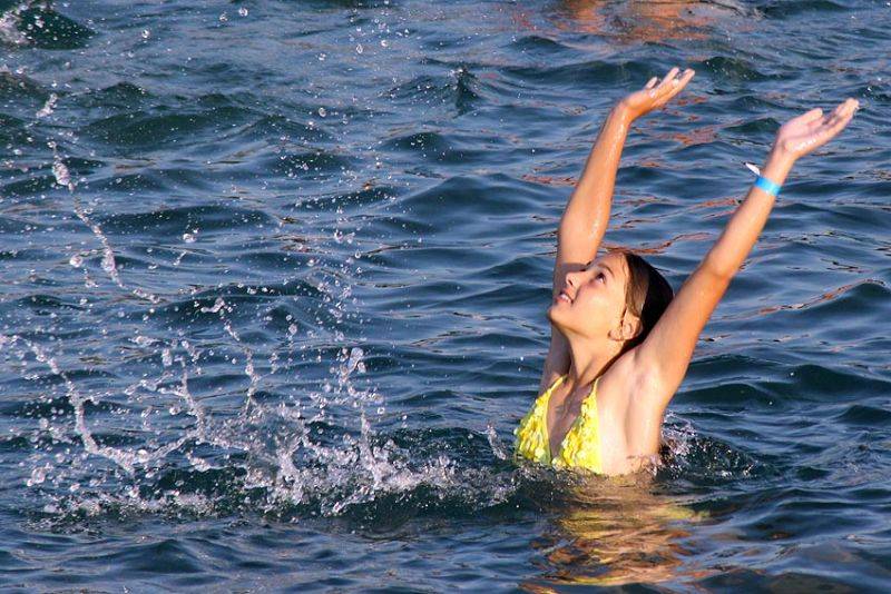 Brněnského trosečníka rozehřáli Čechomor, Slza a No Name